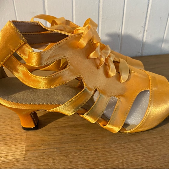 Dancing shoes - NEW - never worn - 42 - Picture 1 of 2